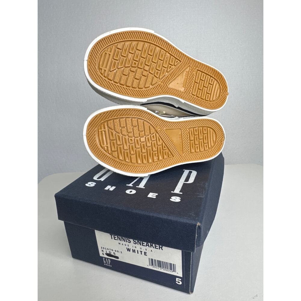 90s GAP Kids White Canvas Sneakers Made USA Size 5 Minimalist Classic - Picture 6 of 12